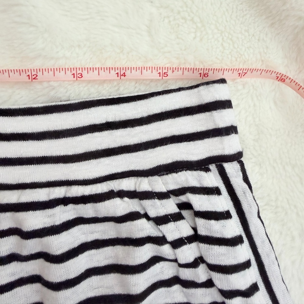 Eileen Fisher Black and White Striped Skirt - Size Medium - Picture 8 of 11